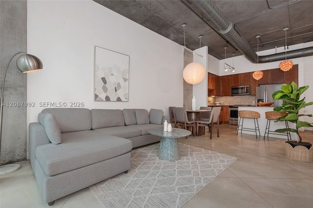 2001 Biscayne Blvd 2310, Miami, FL 33137