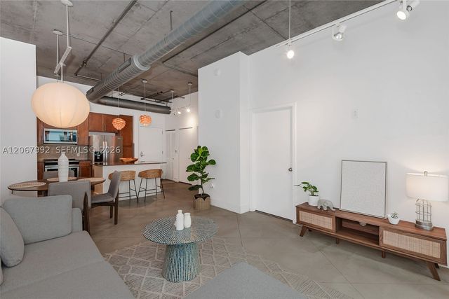2001 Biscayne Blvd 2310, Miami, FL 33137