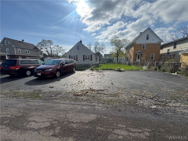 465 18th Street, Niagara Falls, NY 14303