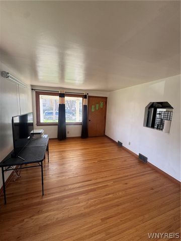 465 18th Street, Niagara Falls, NY 14303