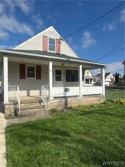 465 18th Street, Niagara Falls, NY 14303