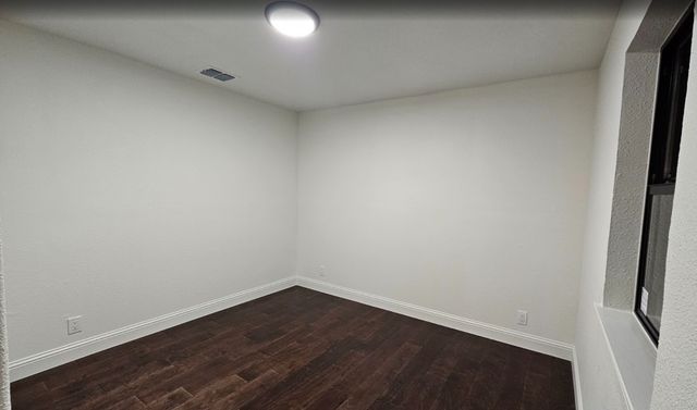 1001 E Star Street, Gainesville, TX 76240