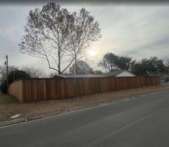 1001 E Star Street, Gainesville, TX 76240