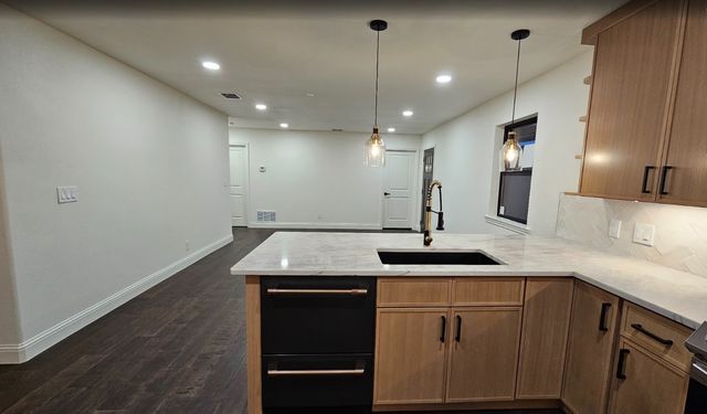 1001 E Star Street, Gainesville, TX 76240