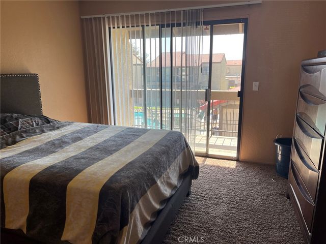 9250 Citrus Ave. E, Fontana, CA 92335