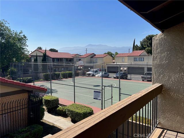 9250 Citrus Ave. E, Fontana, CA 92335