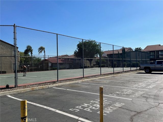 9250 Citrus Ave. E, Fontana, CA 92335