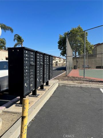 9250 Citrus Ave. E, Fontana, CA 92335