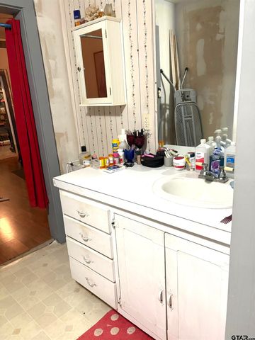 1708 FM 1519, Leesburg, TX 75451