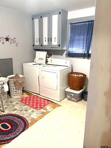 1708 FM 1519, Leesburg, TX 75451