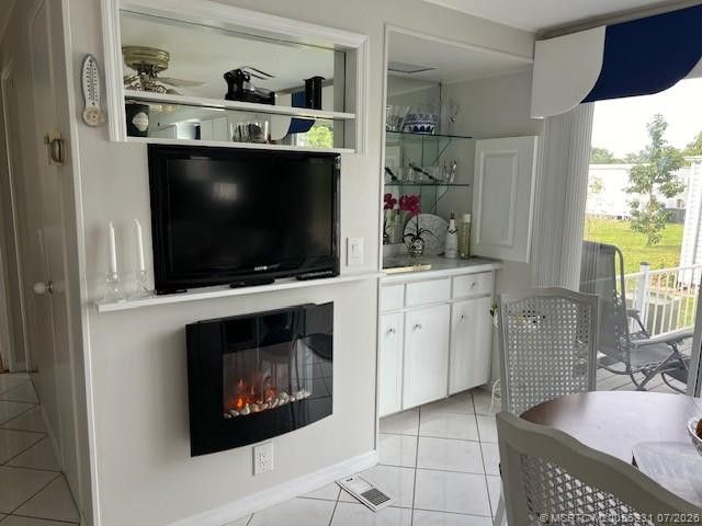 6387 Elm Lane, Lantana, FL 33462
