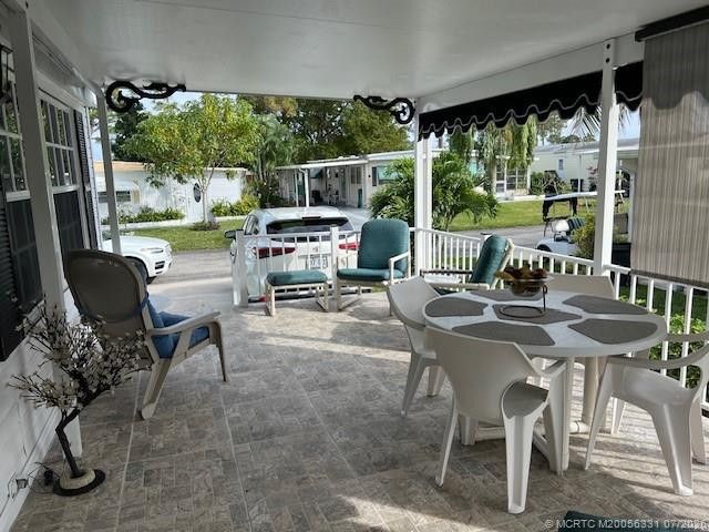 6387 Elm Lane, Lantana, FL 33462