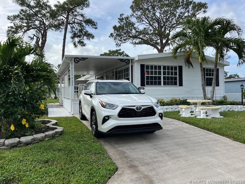 6387 Elm Lane, Lantana, FL 33462