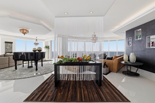 18201 Collins Avenue PH 5109, Sunny Isles Beach, FL 33160