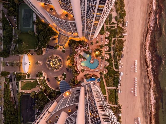 18201 Collins Avenue PH 5109, Sunny Isles Beach, FL 33160