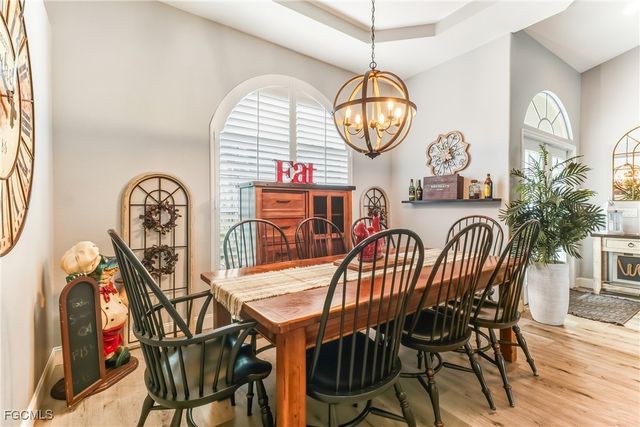 1023 SE 4th ST, Cape Coral, FL 33990