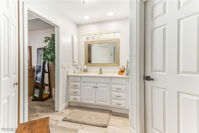 1023 SE 4th ST, Cape Coral, FL 33990