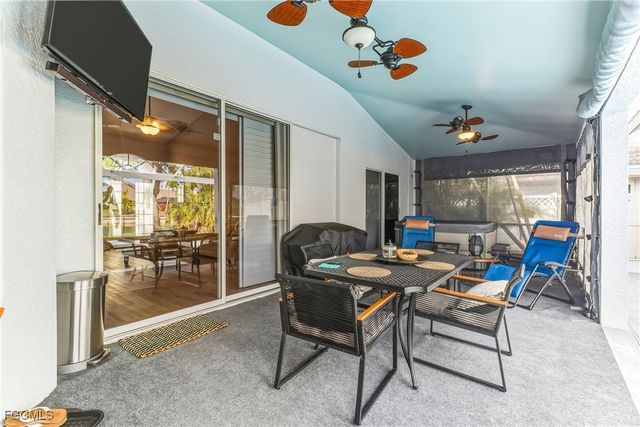 1023 SE 4th ST, Cape Coral, FL 33990