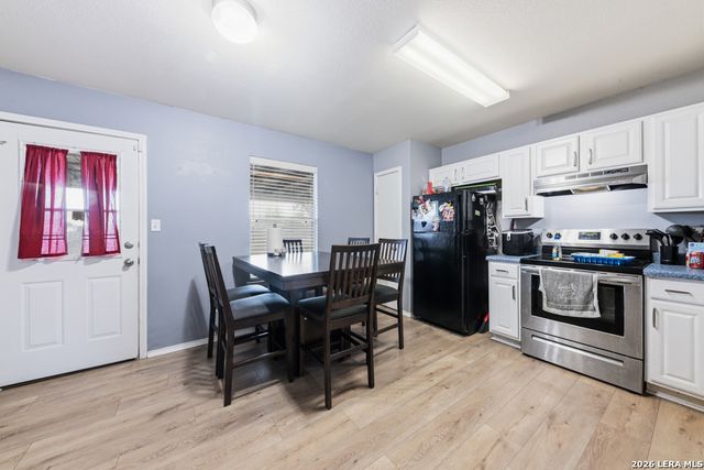 527 Roosevelt, Seguin, TX 78155