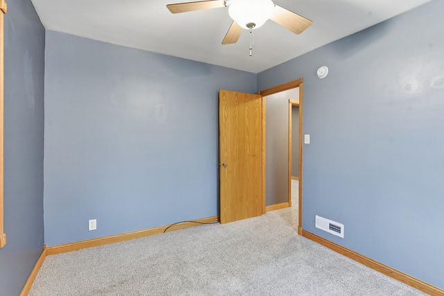 327 SPENCER Avenue, Council Bluffs, IA 51503