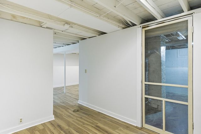 327 SPENCER Avenue, Council Bluffs, IA 51503