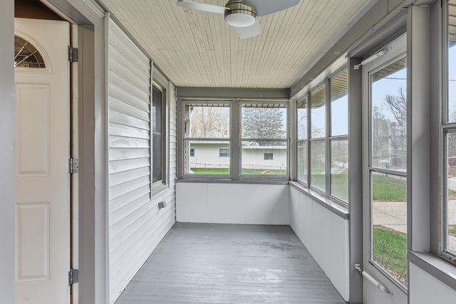 327 SPENCER Avenue, Council Bluffs, IA 51503