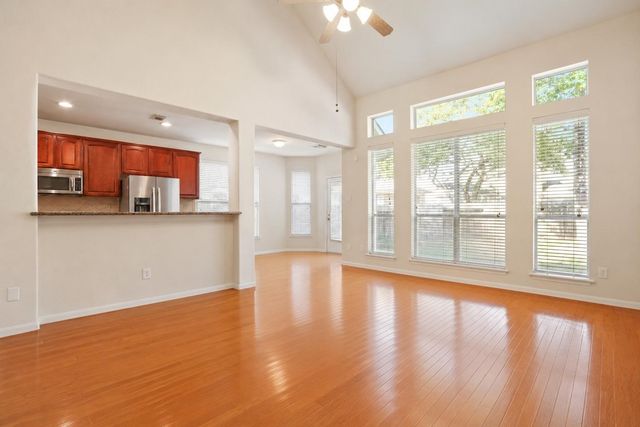31 Ginger Springs Place, The Woodlands, TX 77385