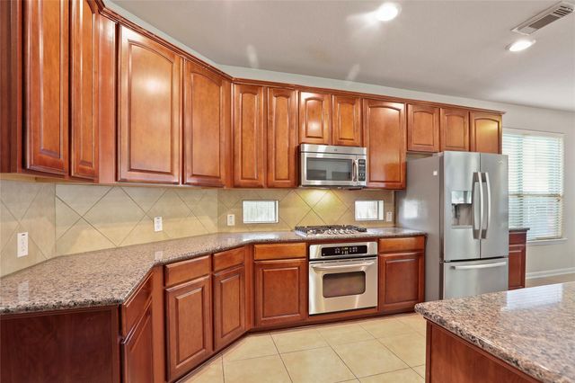 31 Ginger Springs Place, The Woodlands, TX 77385