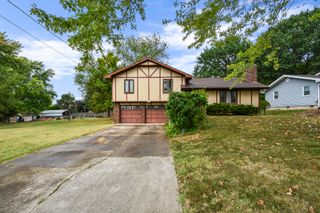 1425 East Mcclernon Street, Springfield, MO 65803