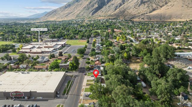 365 S 800 E, Springville, UT 84663