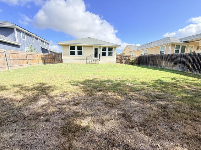 123 Saranac DR, Elgin, TX 78621