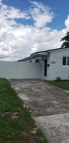 1520 N 68th Terrace, Hollywood, FL 33024