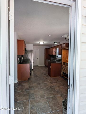 202 Brunswick Drive, Jacksonville, NC 28546