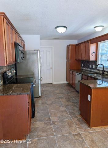 202 Brunswick Drive, Jacksonville, NC 28546