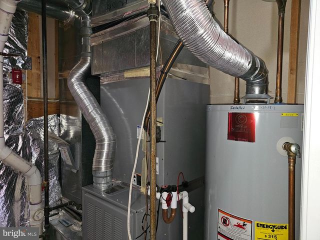 4691 HELEN WINTER TER, Alexandria, VA 22312