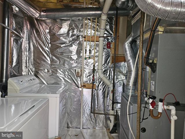 4691 HELEN WINTER TER, Alexandria, VA 22312