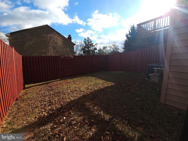 4691 HELEN WINTER TER, Alexandria, VA 22312