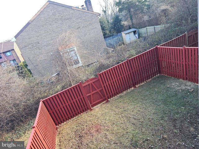 4691 HELEN WINTER TER, Alexandria, VA 22312