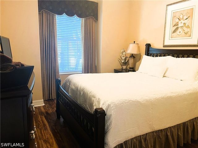 10364 Porto Romano DR, Miromar Lakes, FL 33913