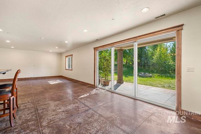 3598 N Timber Ridge Ln, Eagle, ID 83616