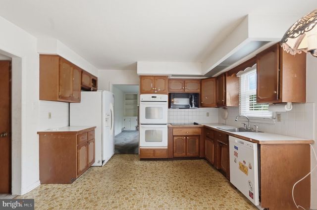 371 MORELAND RD, Huntingdon Valley, PA 19006