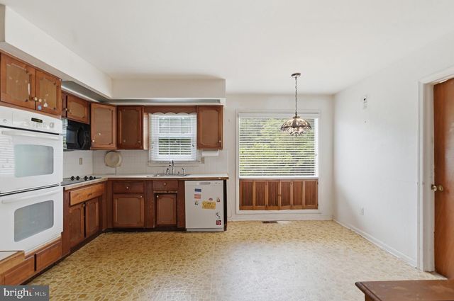 371 MORELAND RD, Huntingdon Valley, PA 19006