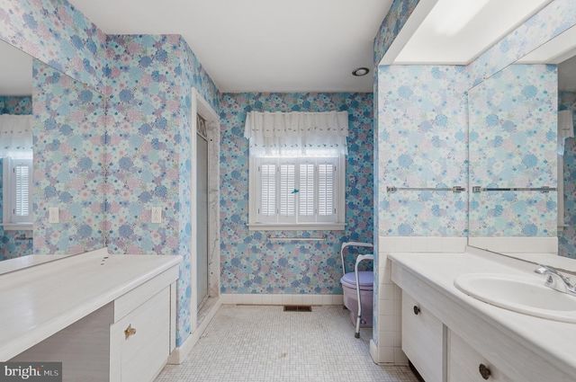 371 MORELAND RD, Huntingdon Valley, PA 19006