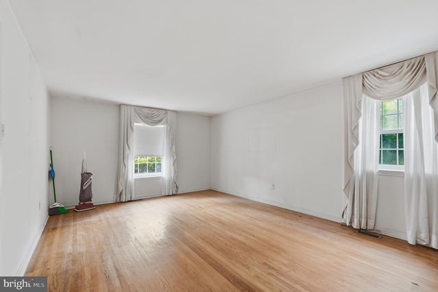 371 MORELAND RD, Huntingdon Valley, PA 19006