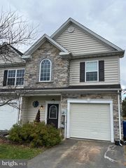 1256 EMILYS CT, Greencastle, PA 17225