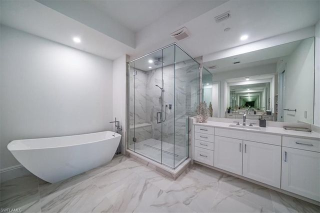 1130 3rd AVE S # 404, Naples, FL 34102