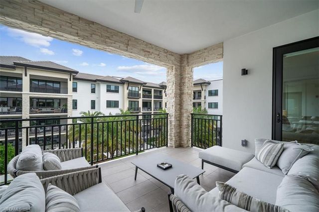 1130 3rd AVE S # 404, Naples, FL 34102