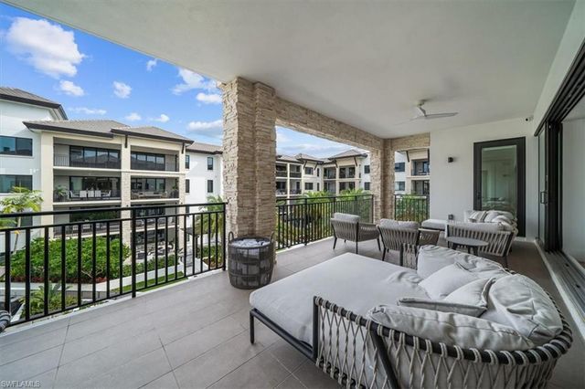 1130 3rd AVE S # 404, Naples, FL 34102