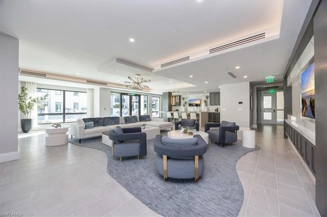 1130 3rd AVE S # 404, Naples, FL 34102