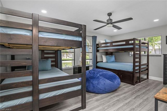 828 51st TER, Cape Coral, FL 33914